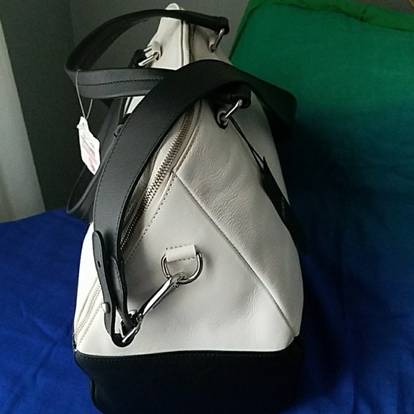 Handbag - Picture 6 of 8